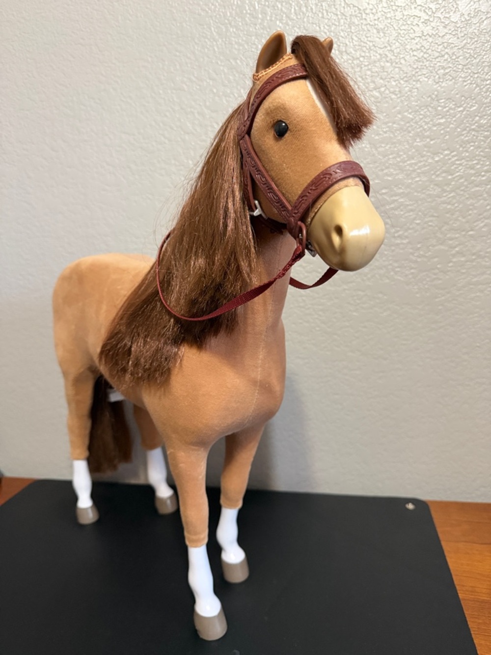 2018 American Girl Chestnut
Horse with Bridle for 18” Dolls